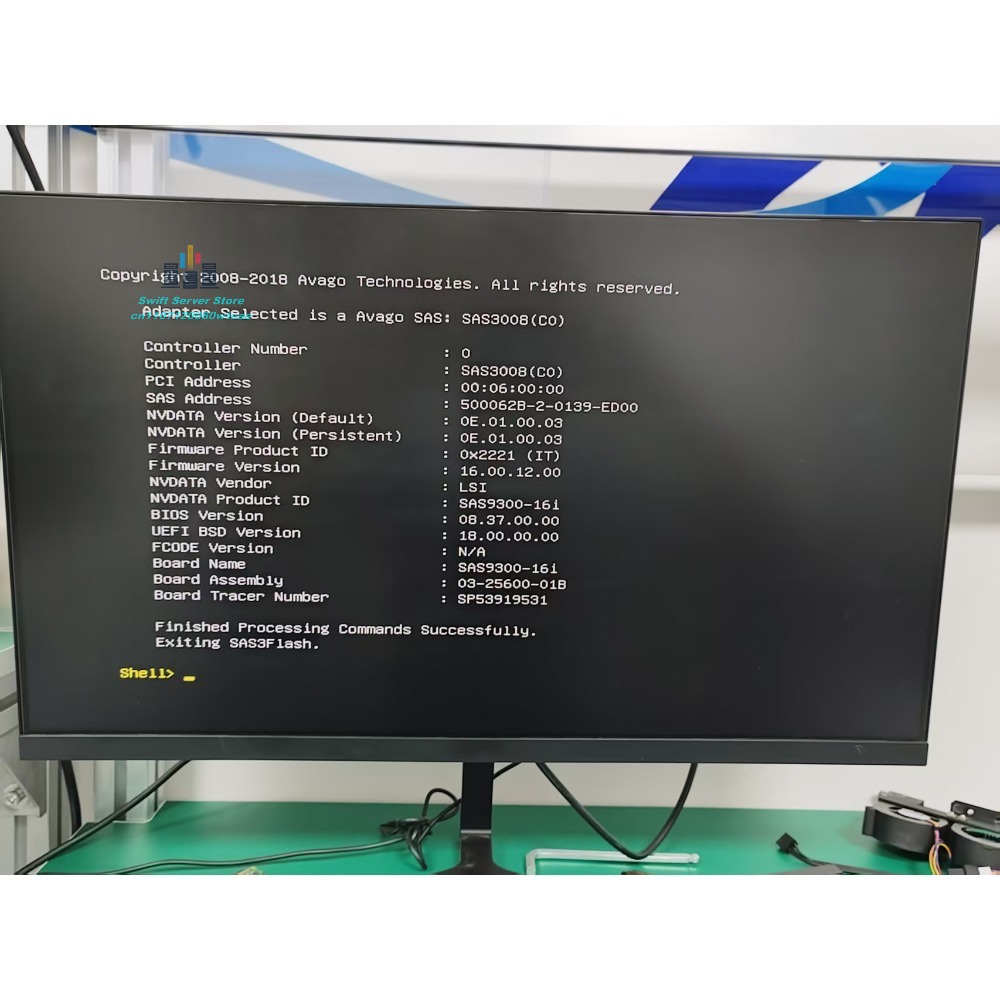 LSI 9300-16i P16 IT Mode HBA 1 - Lsi 9300 16I Hba It Mode avis et prix