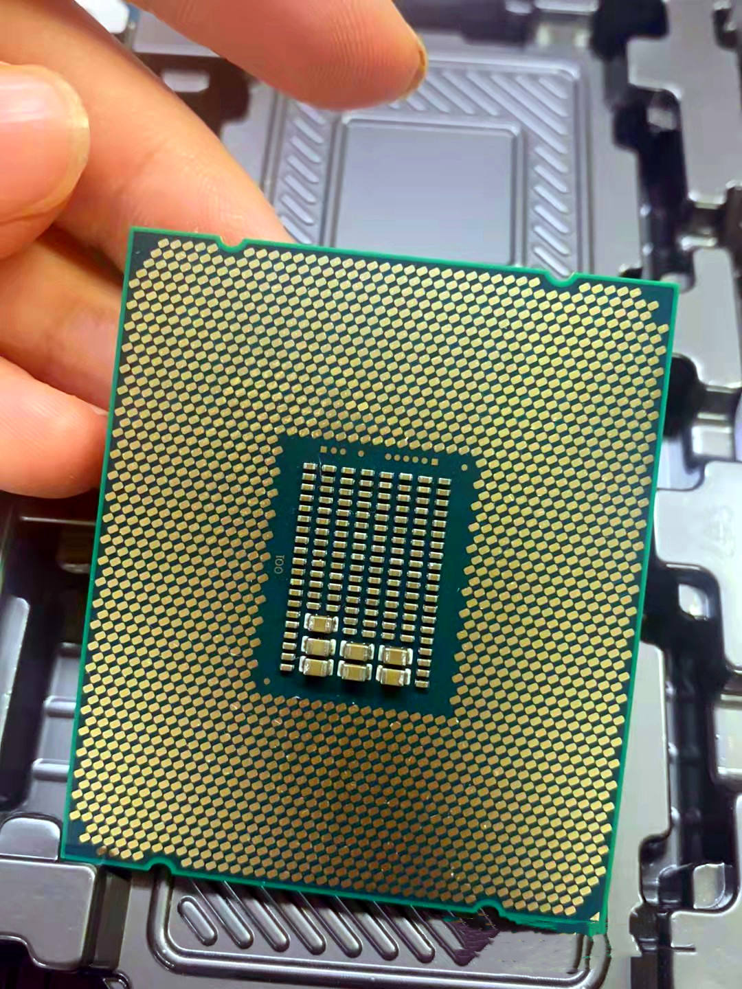 Processeur Intel Xeon E5-2699  - E5 2699 V4 avis et prix